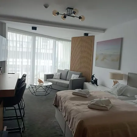 Seaside Prywatny Apartament Studio Przy Plazy Taras Widok Na Morze 公寓 科沃布热格